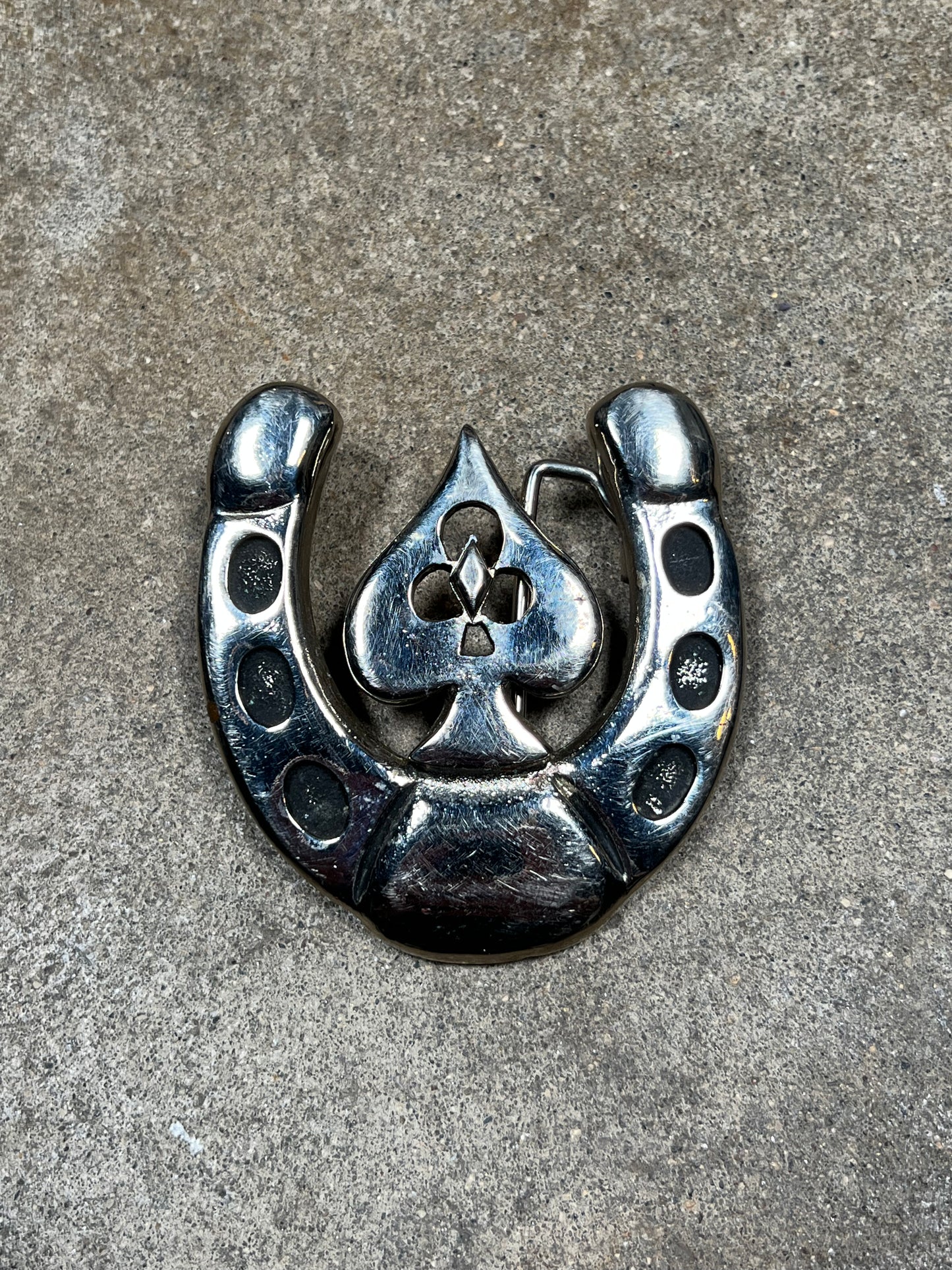 Ace Horseshoe Buckle