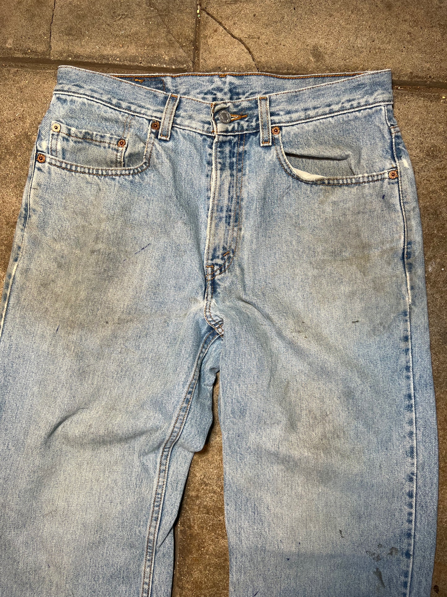 550 LEVIS